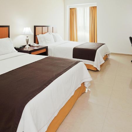 Holiday Inn Express Paraiso - Dos Bocas, An Ihg Hotel Экстерьер фото